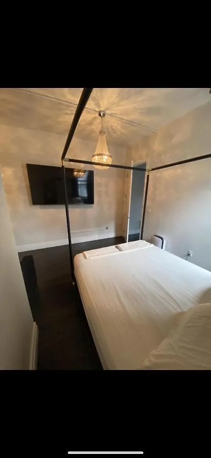 The Loft Pool Sauna Gym In The Bronx 0*, Nova Iorque